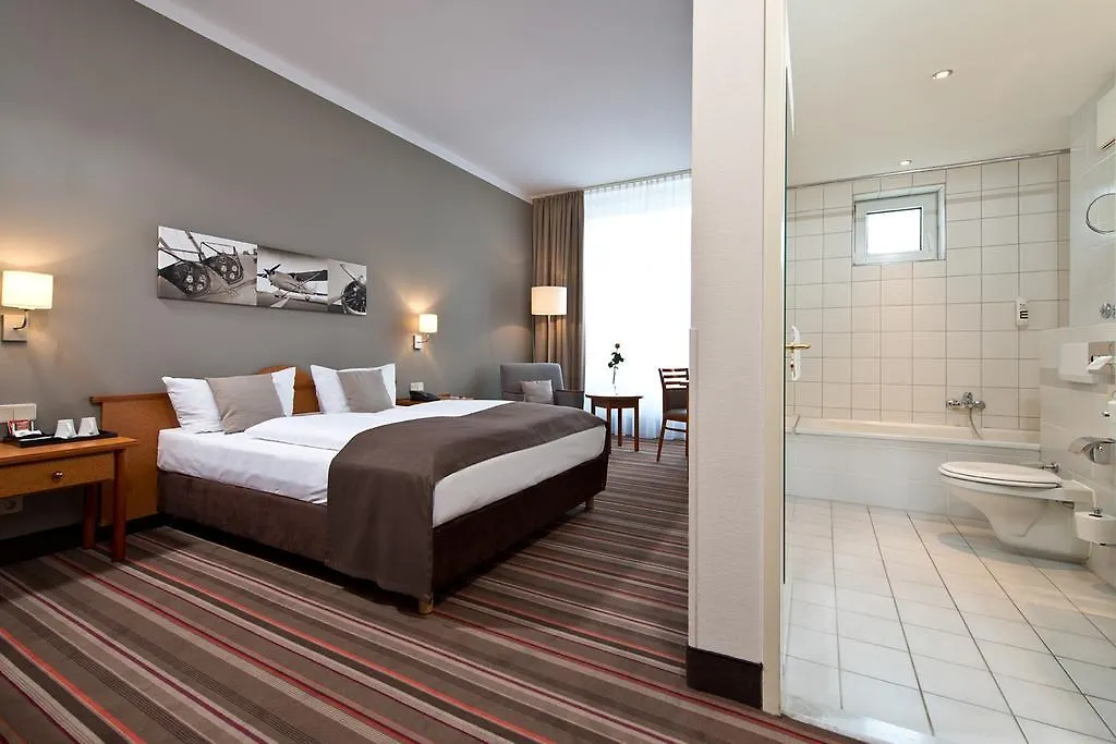 Leonardo Hotel Hamburg Airport 4*,  Alemania